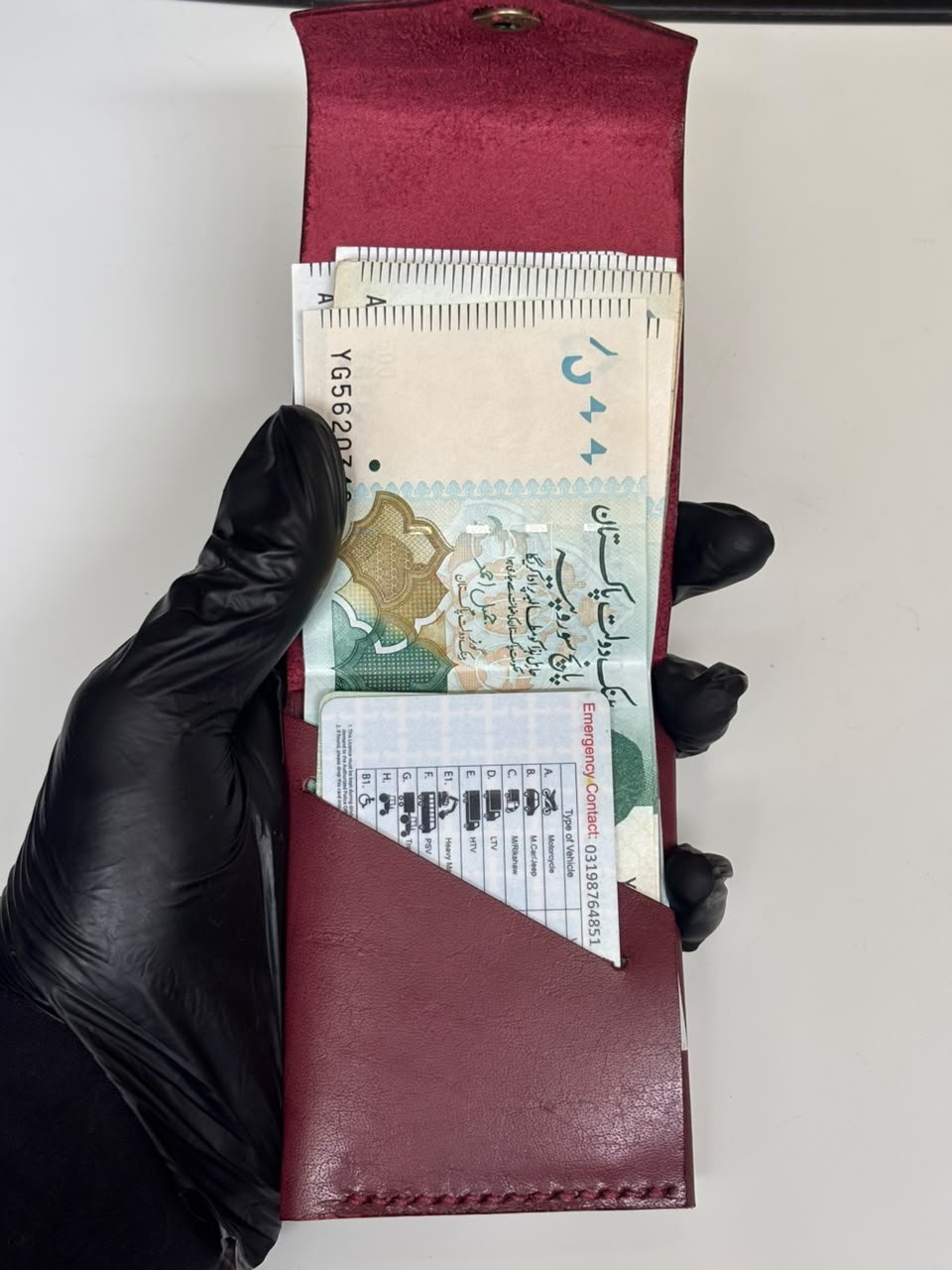 Urban slim wallet by leatherkraft.pk made by high quality full grain leather